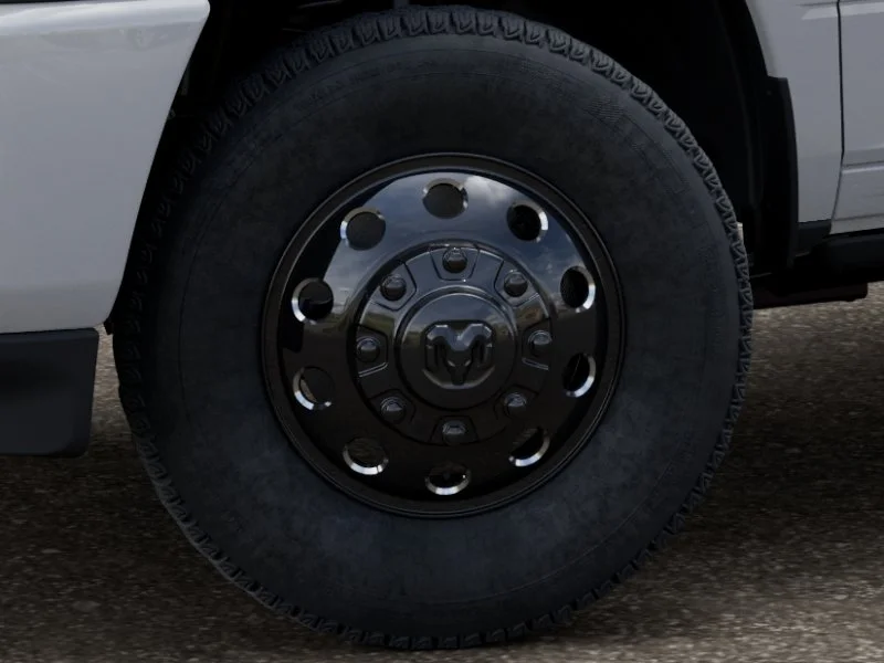New 2026 Bright White Clear-Coat Exterior Paint RAM LARAMIE image 4