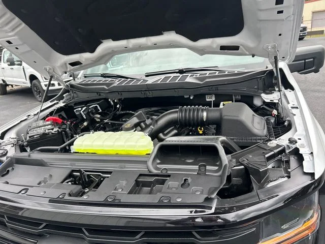 New 2026 Oxford White Ford XLT image 21