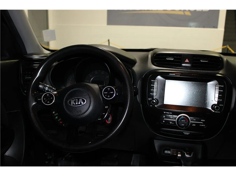 Used 2019 Shadow Black Kia + image 15