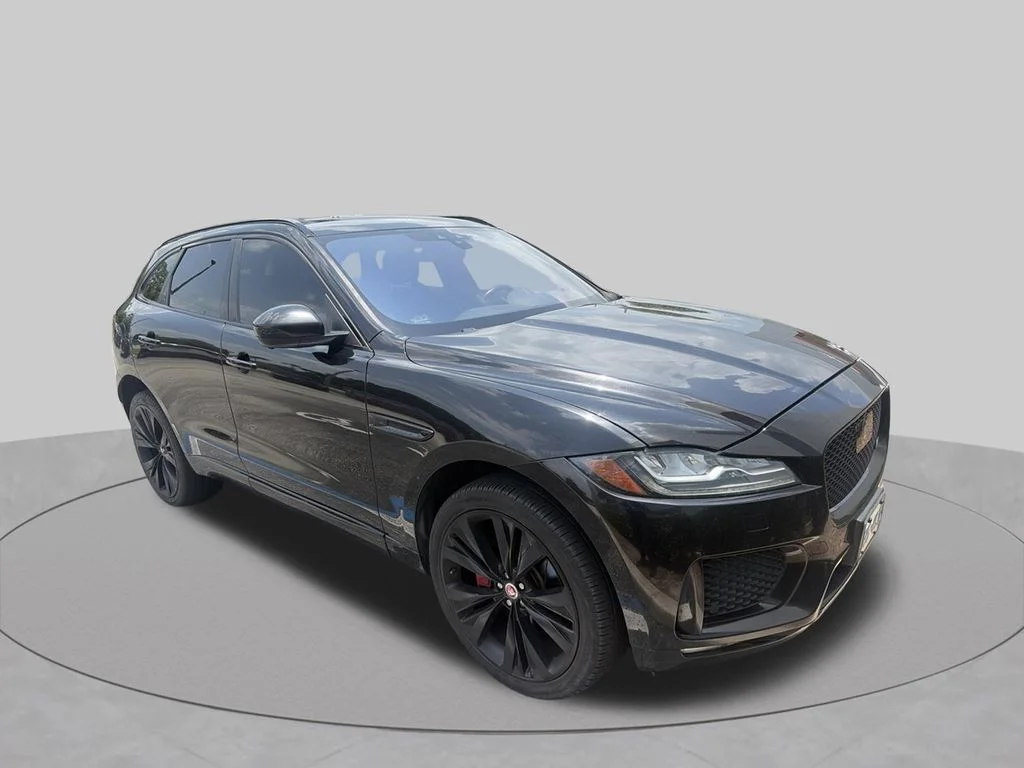 Used 2017  Jaguar S image 10