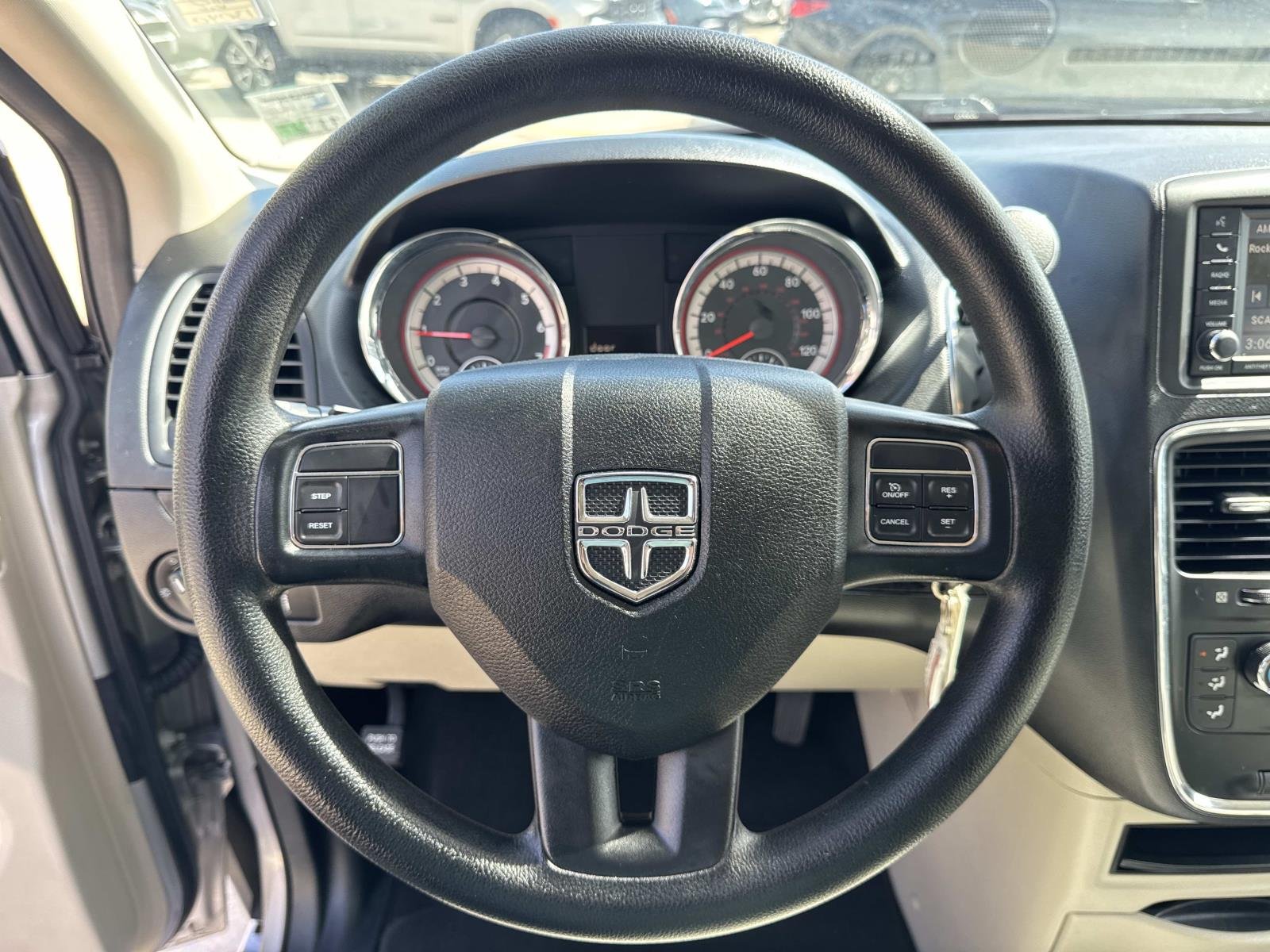 Used 2017 Silver Dodge SE image 22