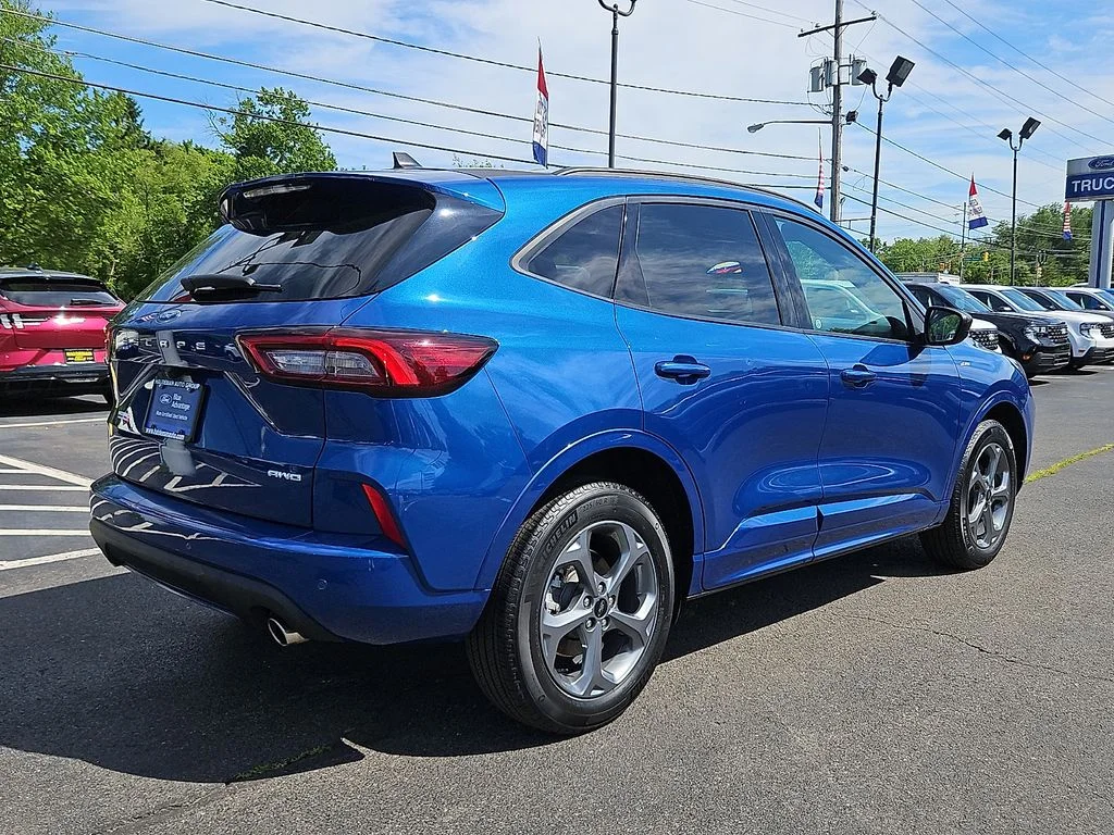 Used 2023 Blue Ford ST-Line image 6
