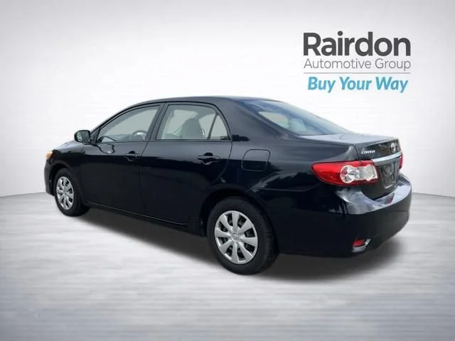 Used 2013 Black Sand Pearl Toyota L image 5