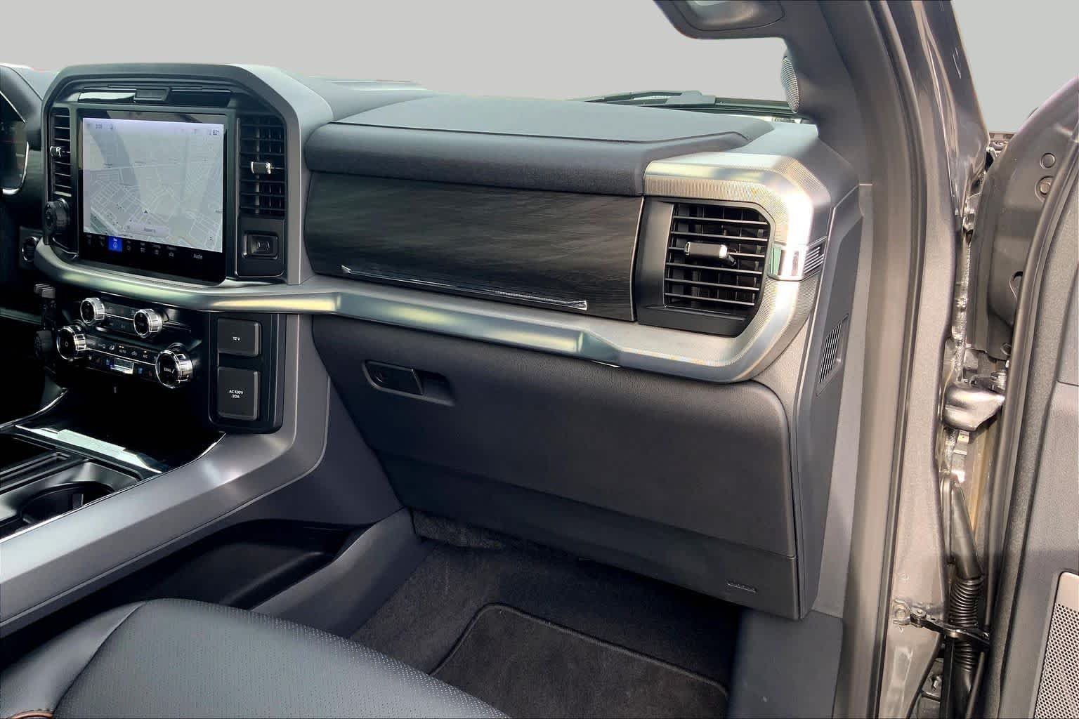 Used 2026 Carbonized Gray Metallic Ford LARIAT image 19