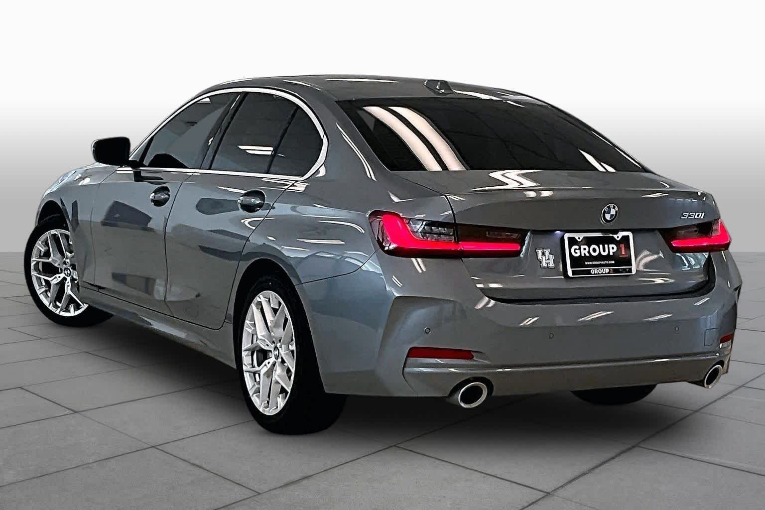 Used 2025 Skyscraper Grey Metallic BMW 330i image 10