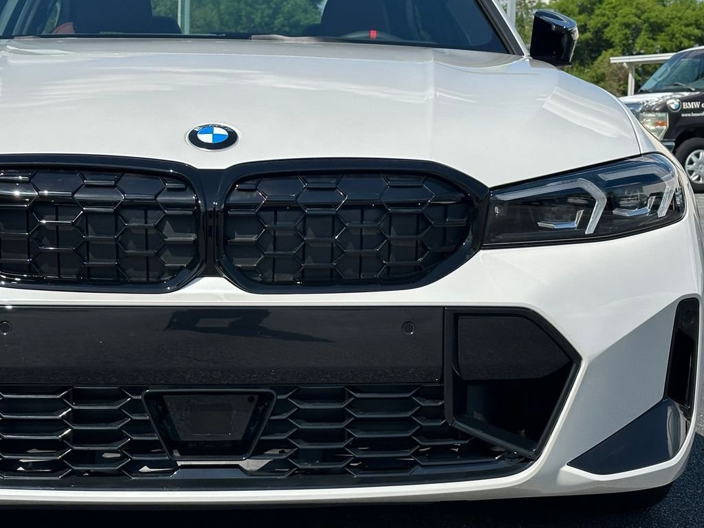 New 2026 Mineral White Metallic BMW M340i image 9