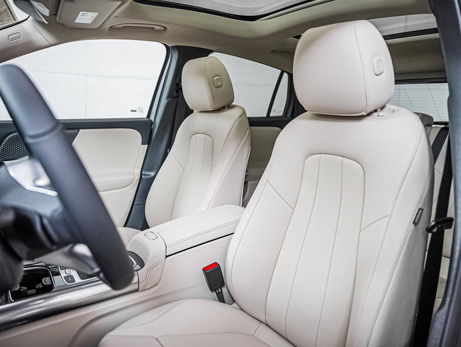 New 2026 Mountain Grey Metallic Mercedes-Benz GLA 250 image 11