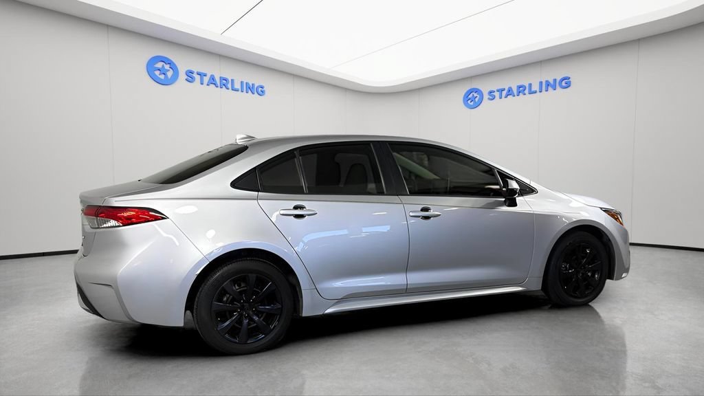Used 2020 Silver Toyota LE image 10