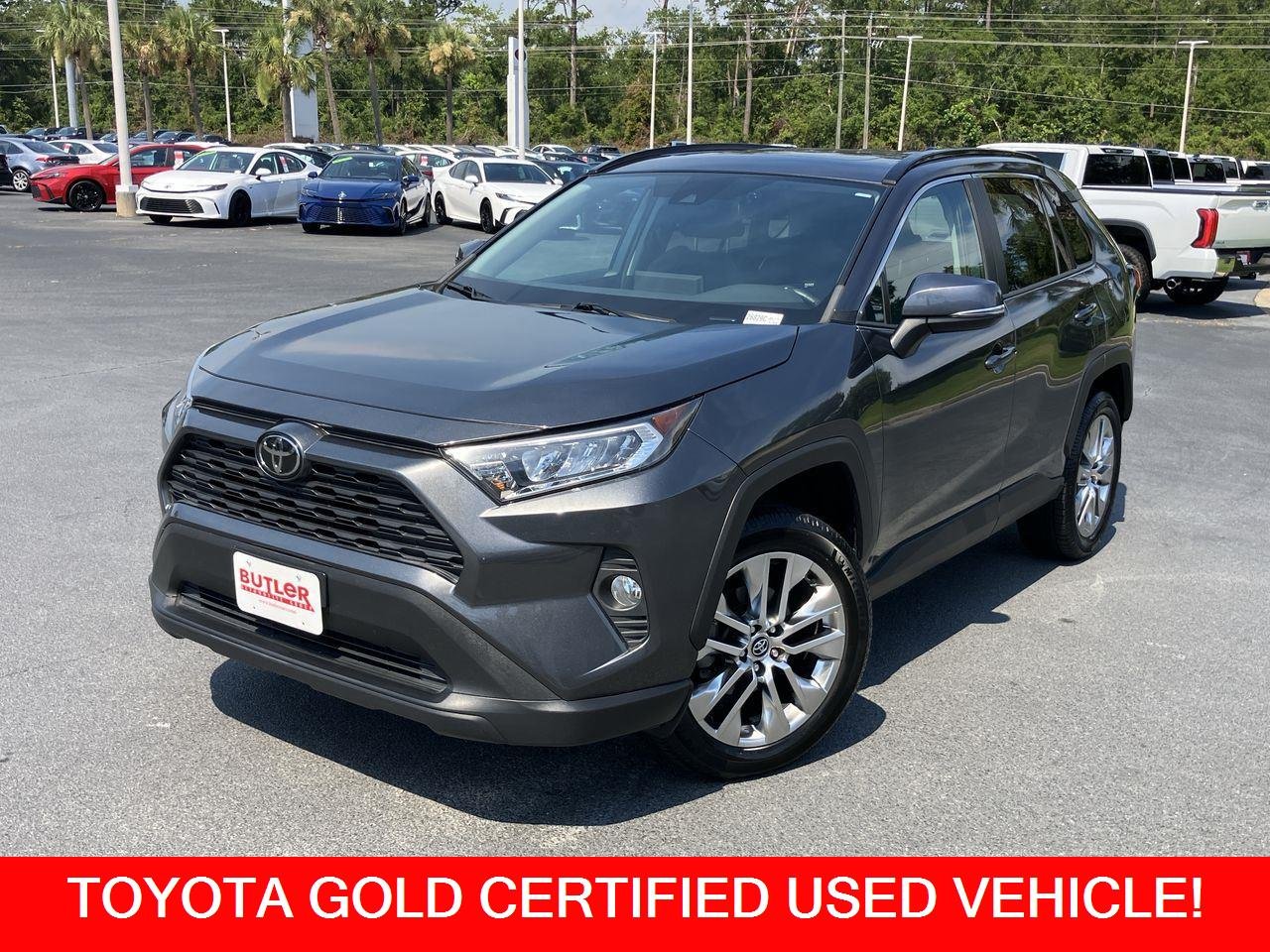 Used 2021 Gray (Magnetic Gray Metallic) Toyota XLE Premium image 1