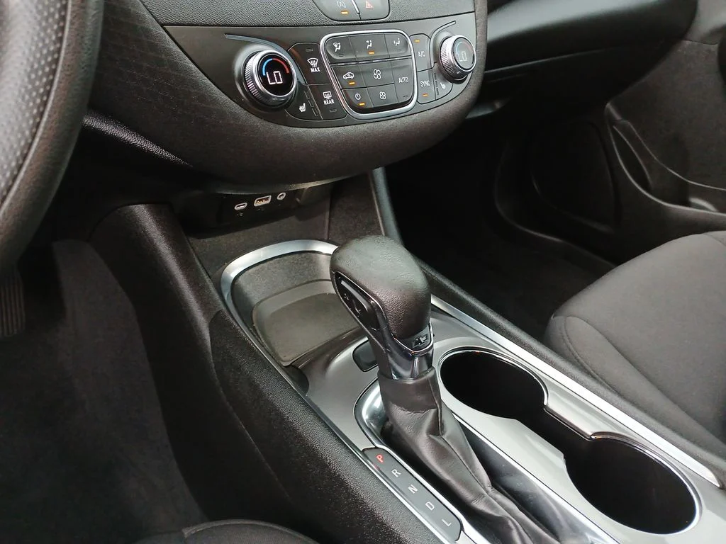 Used 2022 Silver Chevrolet LT image 16