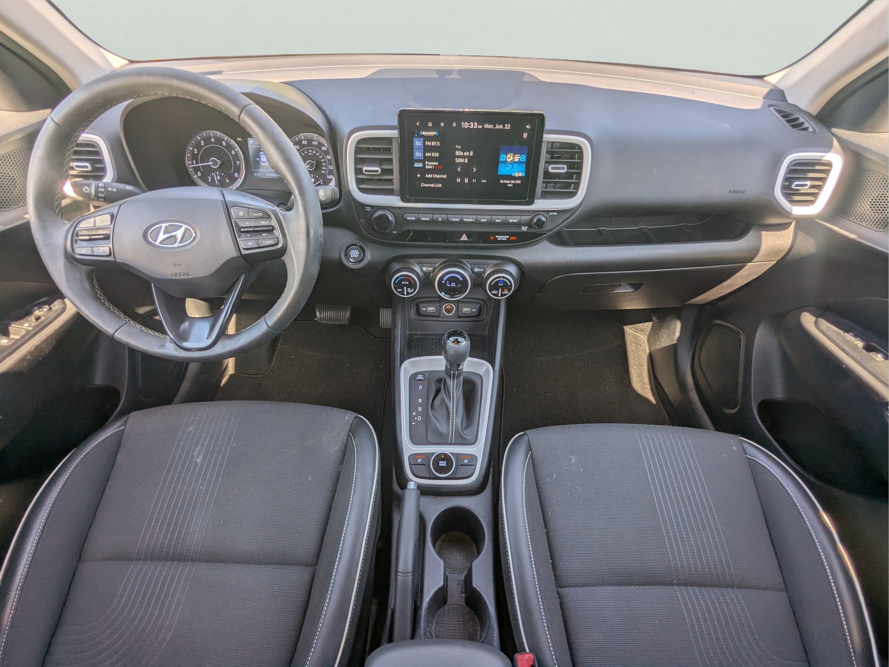2022 Hyundai Venue Limited - Photo 12
