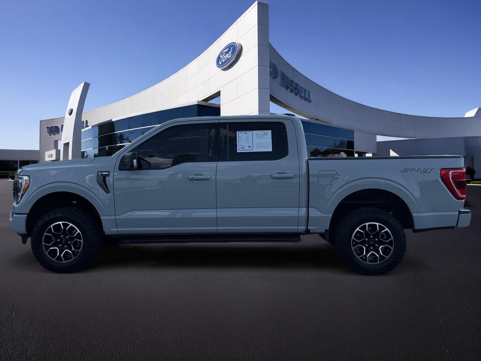 Certified Used 2023 Avalanche Ford XLT image 9