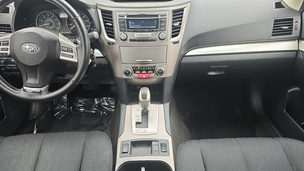 Used 2012  Subaru 2.5i image 18