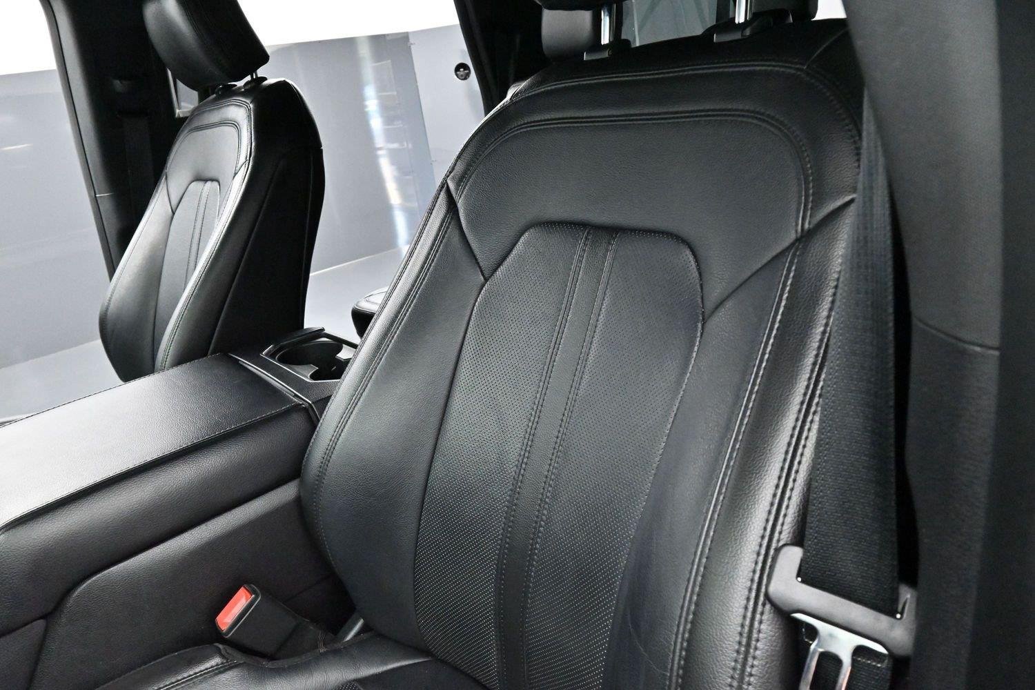 Used 2018 Shadow Black Ford Limited image 19