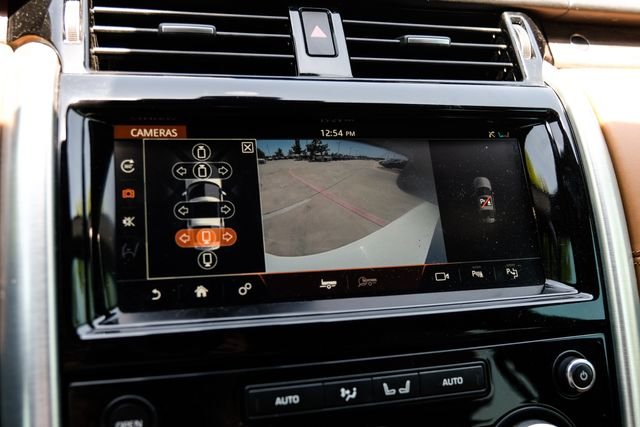 Used 2019 White Land Rover HSE Luxury image 31