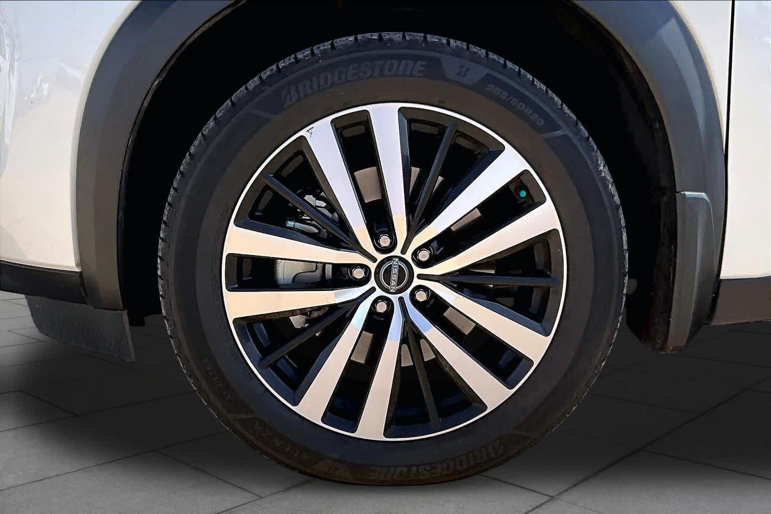 Used 2024 Pearl White Tricoat Nissan Platinum image 11