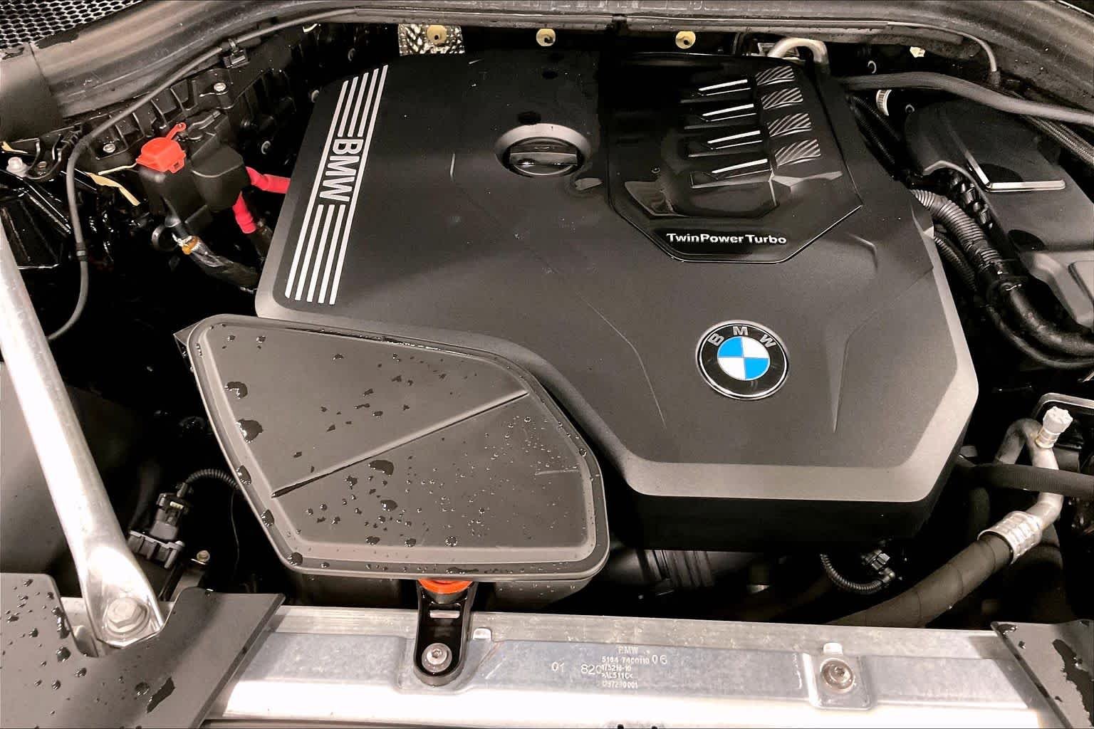 Used 2022 Jet Black BMW xDrive30i image 33