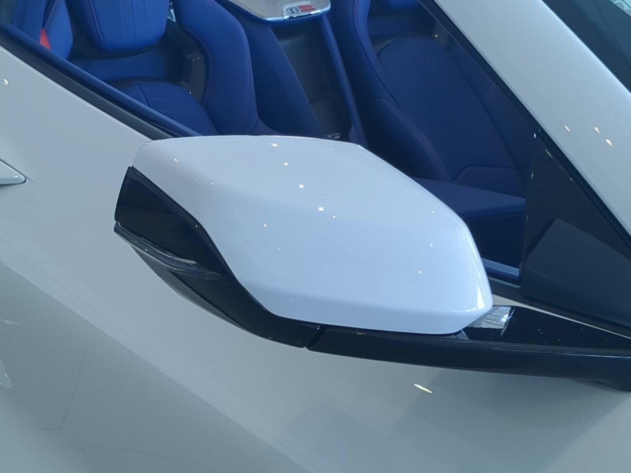 New 2027 Arctic White Chevrolet 3LT image 11