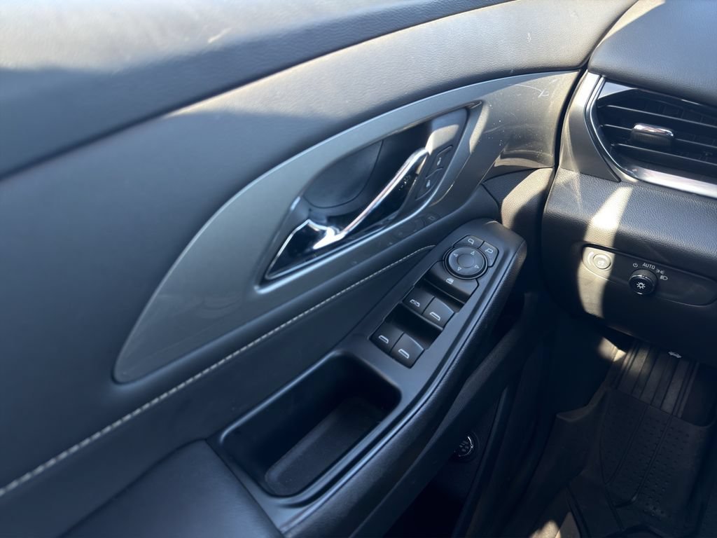 Used 2024 Mosaic Black Metallic Chevrolet LT Leather image 11