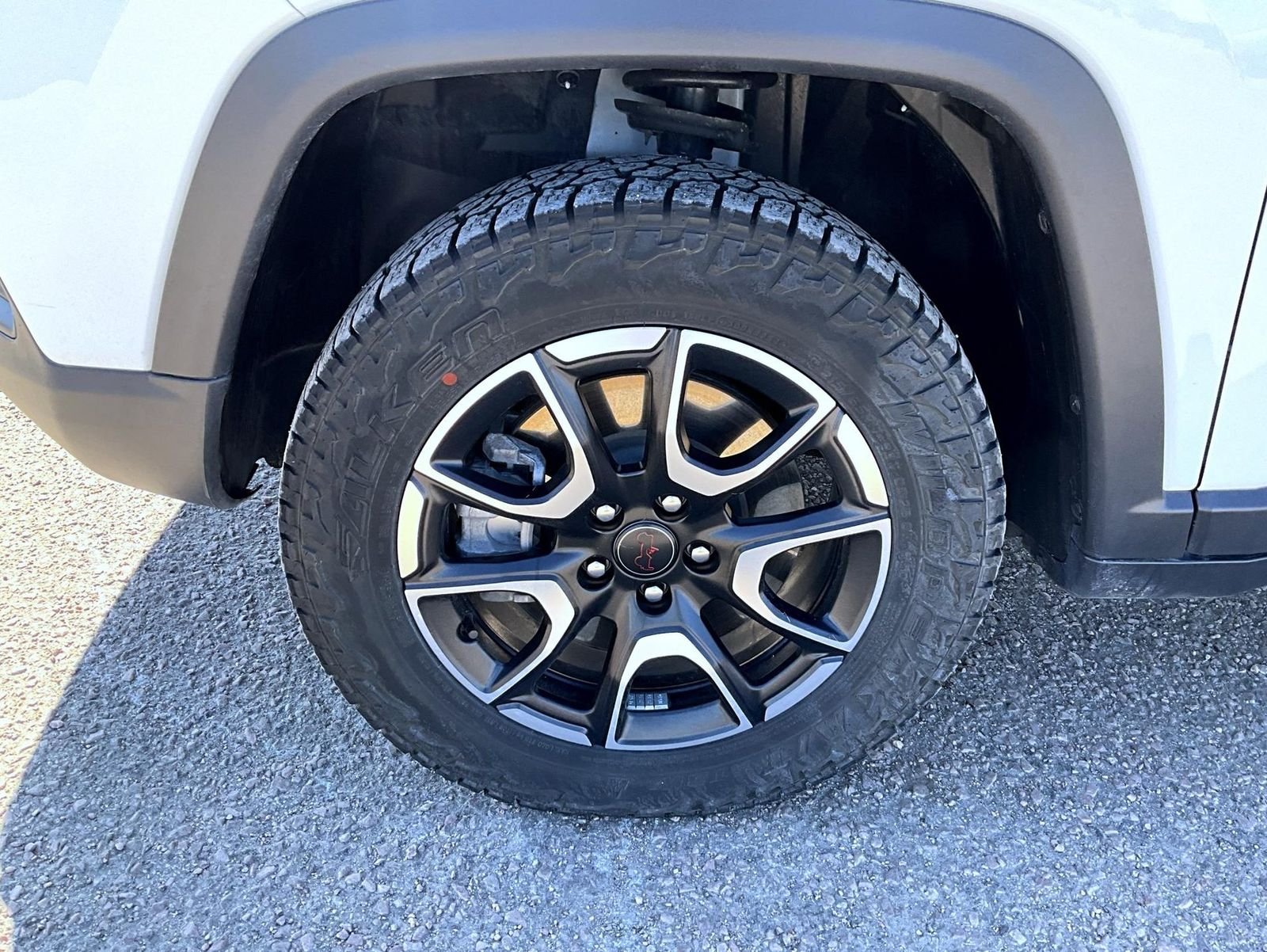 Used 2025 White Jeep Trailhawk image 22