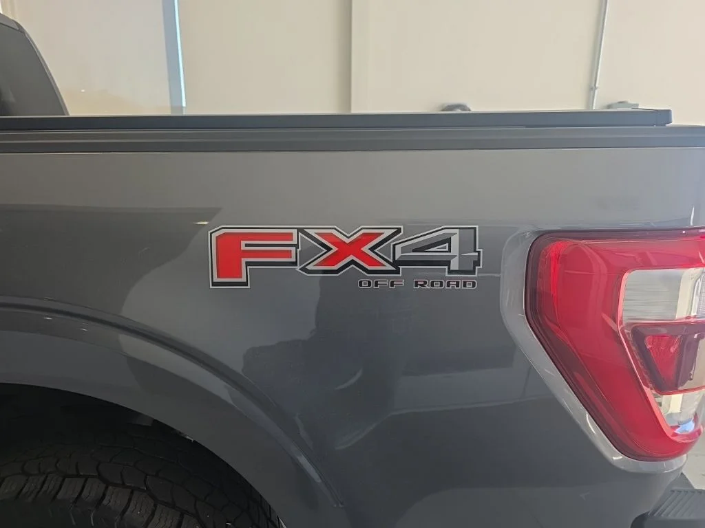Used 2022 Gray Metallic Ford Lariat image 5