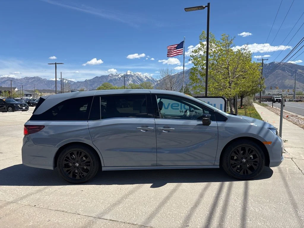 Used 2025 Gray Honda Sport-L image 3