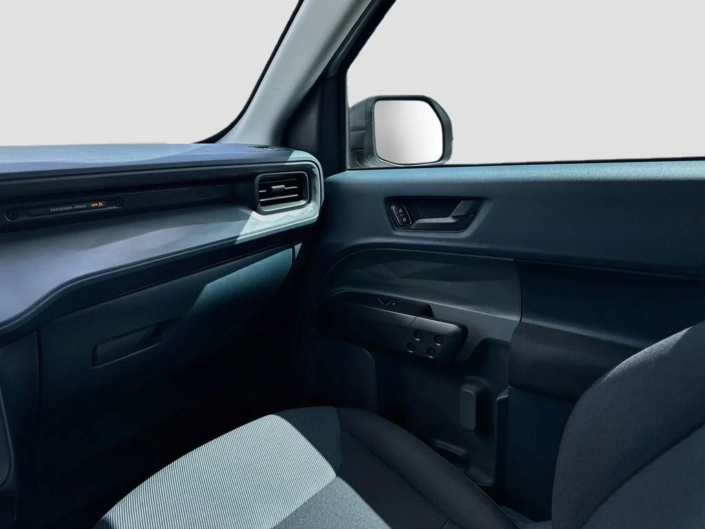 Used 2024 White Ford XL image 27
