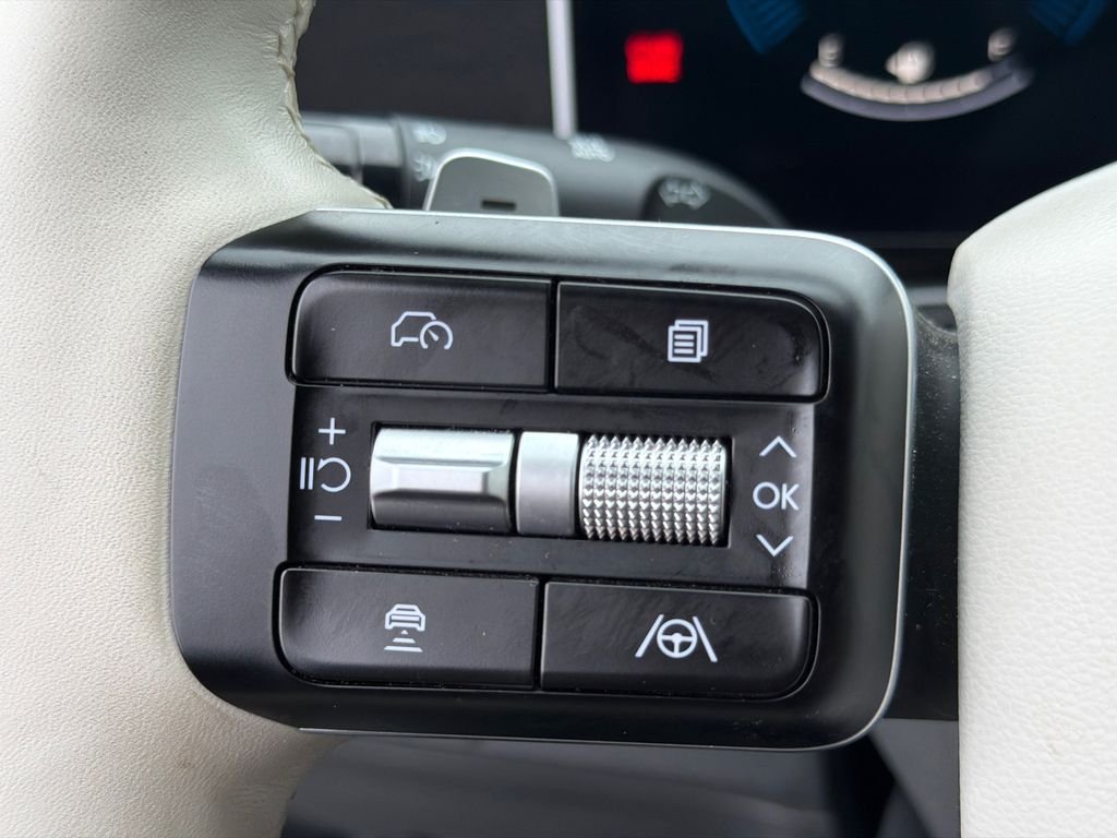 2025 Hyundai Santa Fe SE - Photo 25