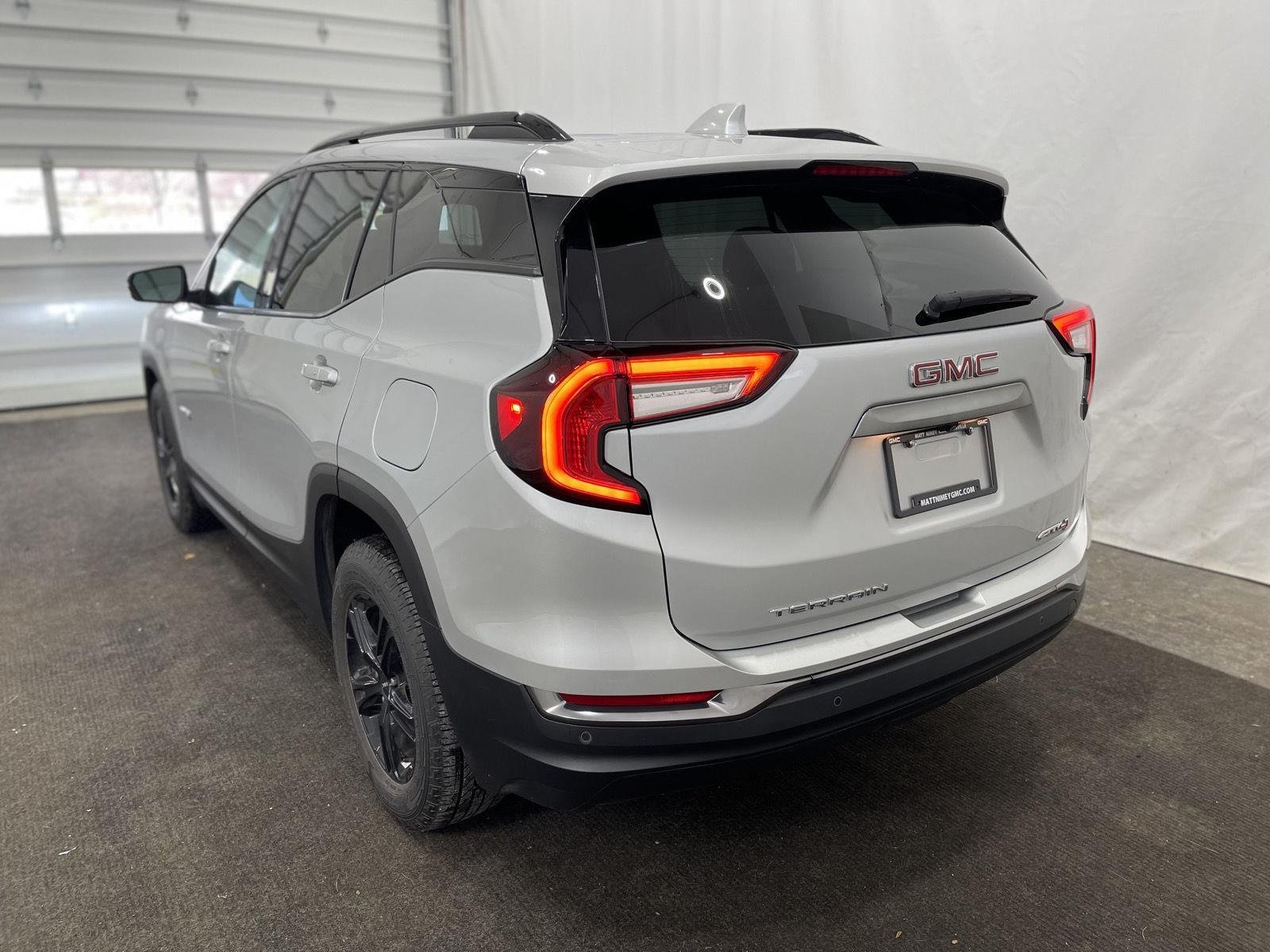 2022 Gmc Terrain AT4 photo 2