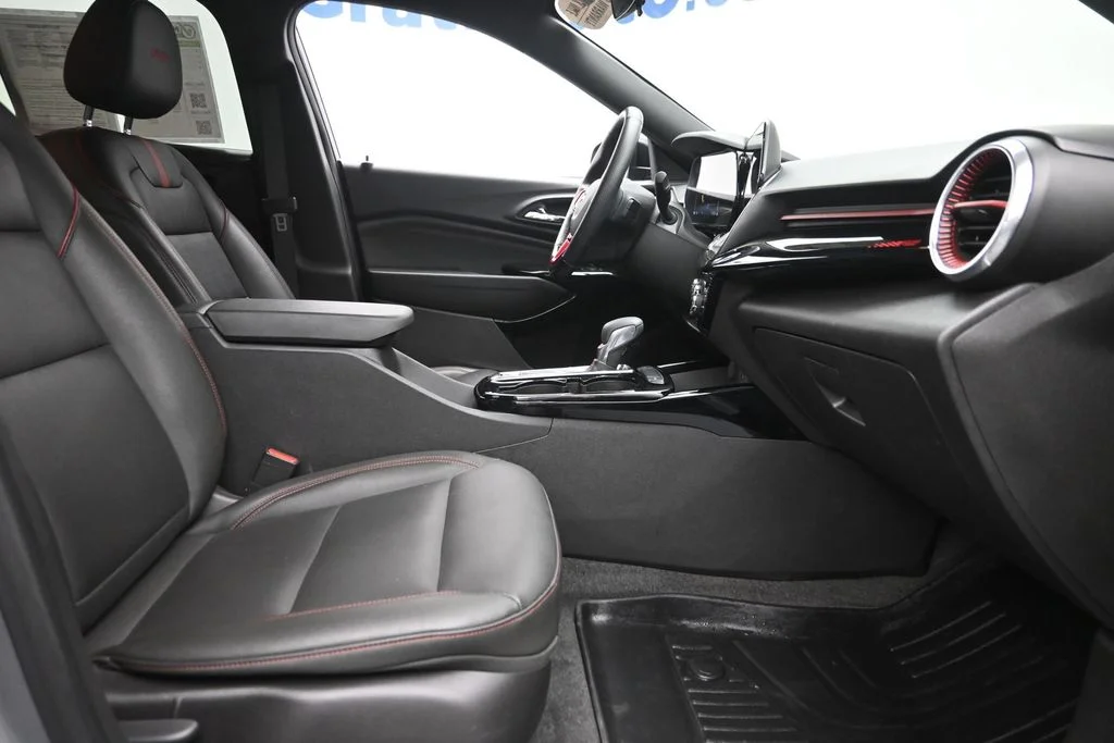 Used 2025 Gray Chevrolet 2RS image 9