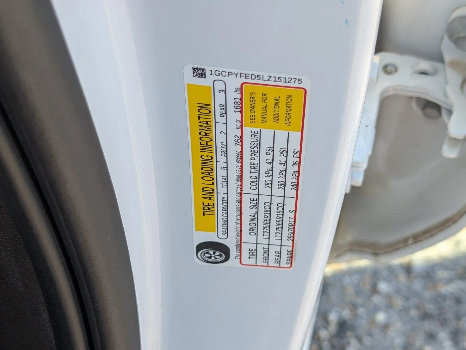 Used 2020 SUMMIT WHITE Chevrolet LT Trail Boss image 15