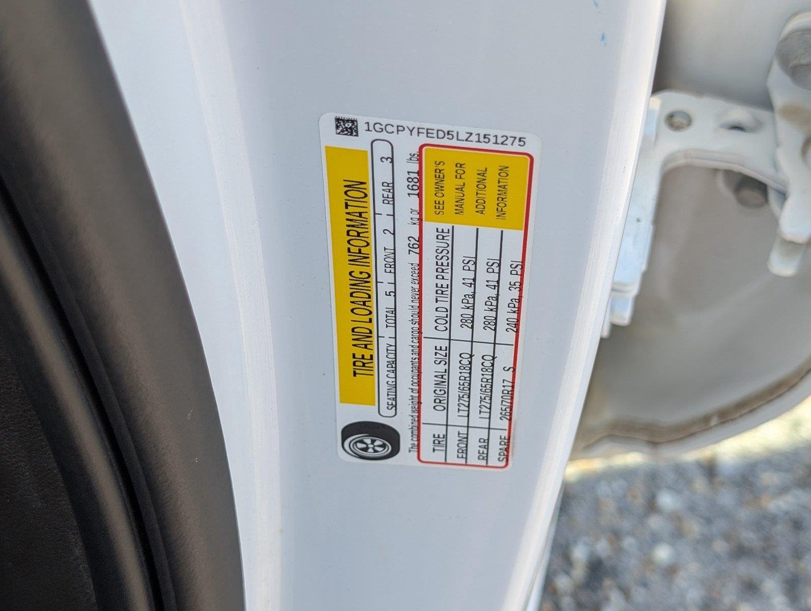 Used 2020 SUMMIT WHITE Chevrolet LT Trail Boss image 15