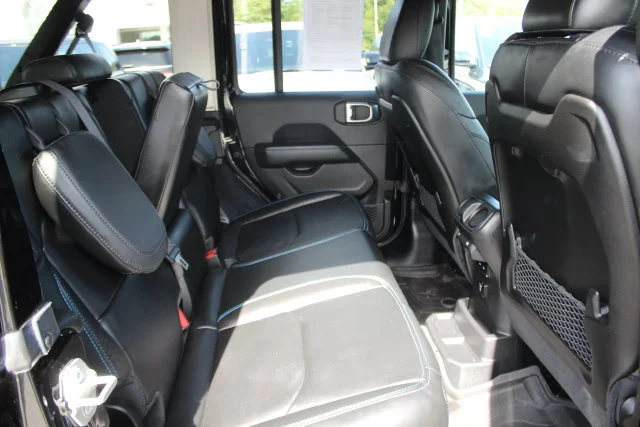Used 2024 Black Jeep High Altitude 4xe image 32