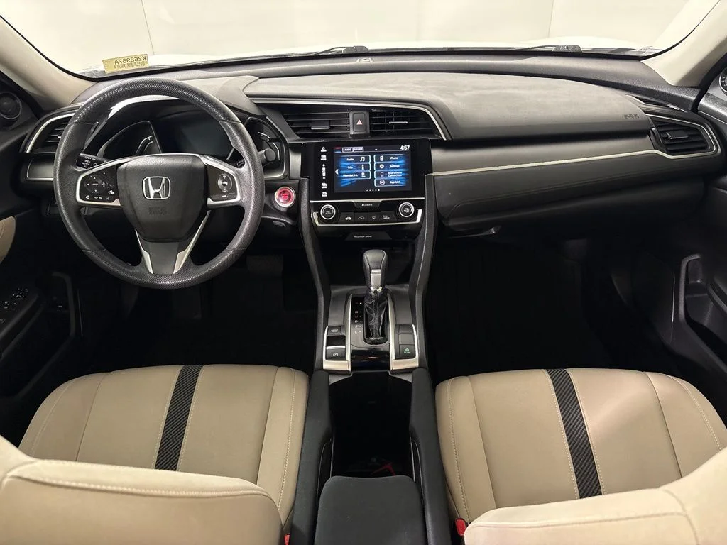 Used 2018  Honda EX image 30