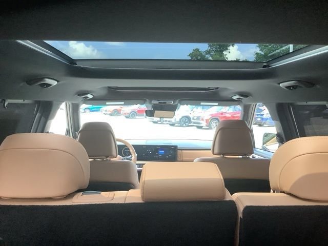 Certified Used 2025 White Hyundai Limited image 10