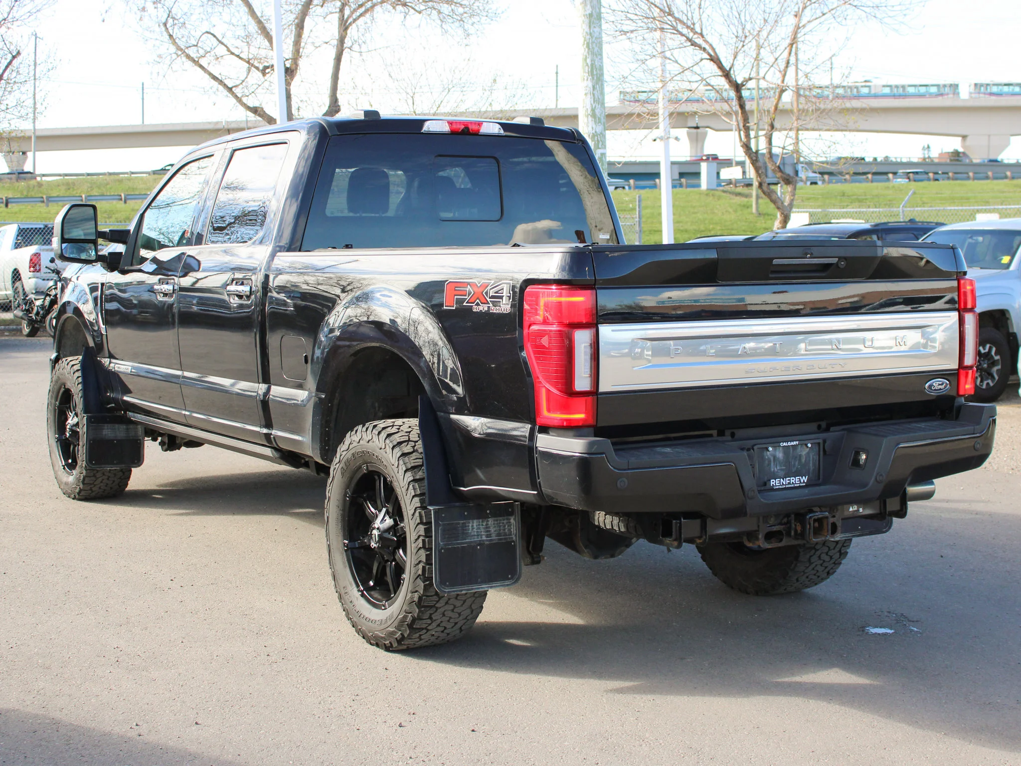 Used 2022 Black Ford Platinum * No Accidents | 3M PPF | Apple CarPlay | Diesel | Massage Seats | Tonneau Cover | B&O image 11