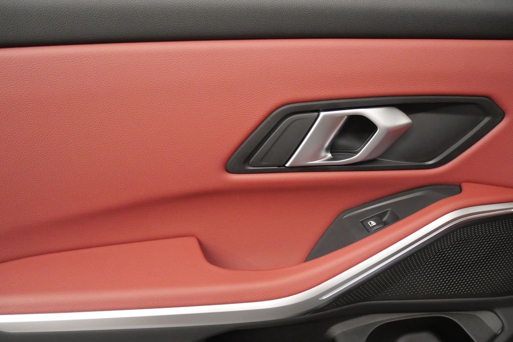 2025 BMW 3 Series 330i - Photo 14