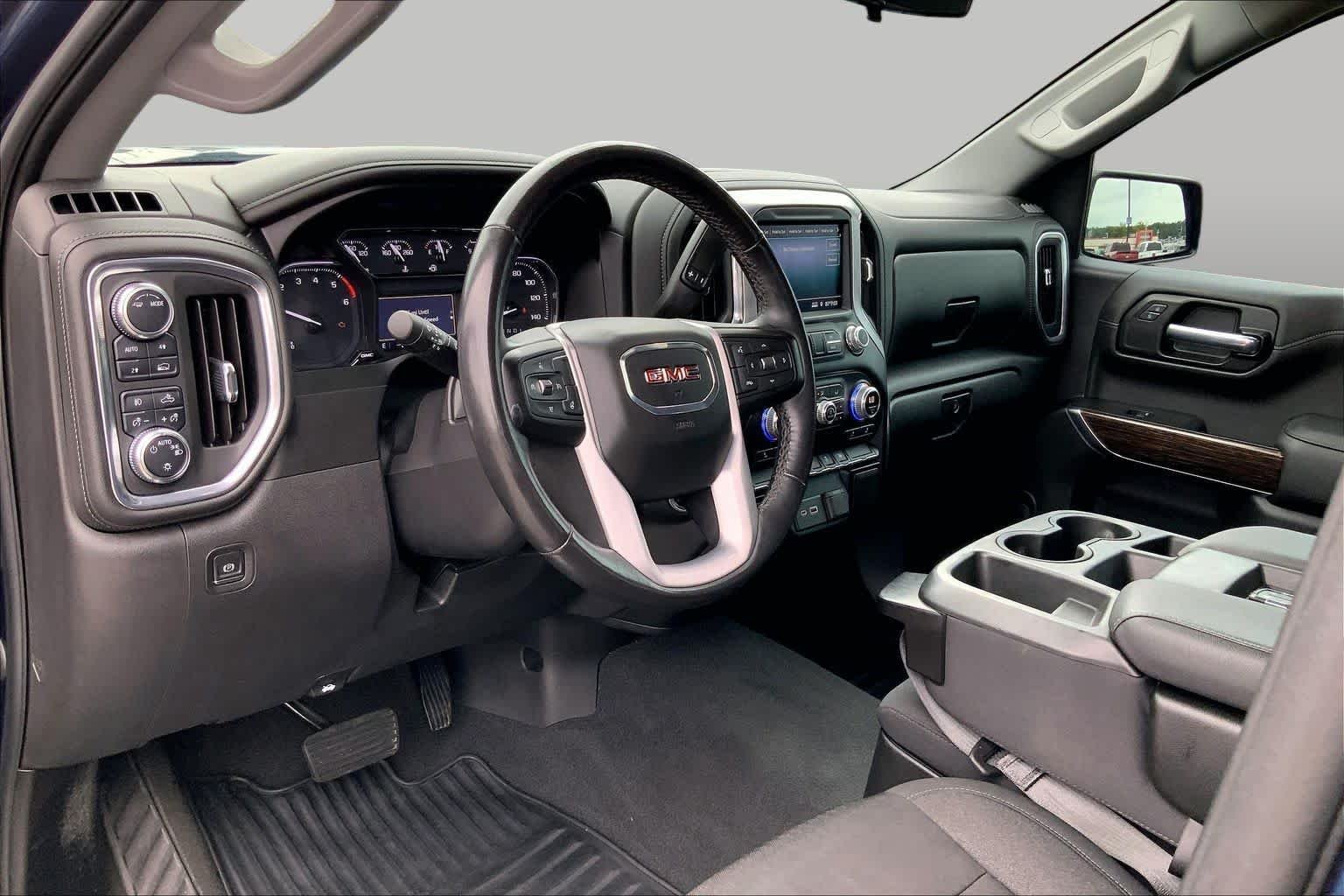 Used 2021 Pacific Blue Metallic GMC Elevation image 16