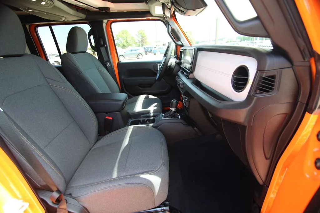New 2026 Joose Jeep Sport S image 8
