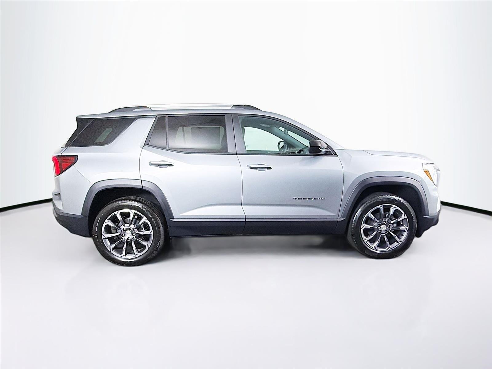New 2027 Sterling Metallic GMC AWD Elevation image 12