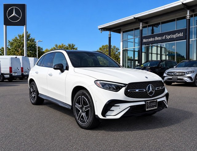 2023 Mercedes-Benz GLC