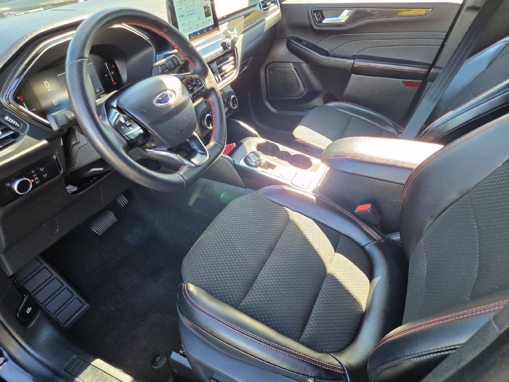 Certified Used 2025 Black Metallic Ford ST-Line image 15