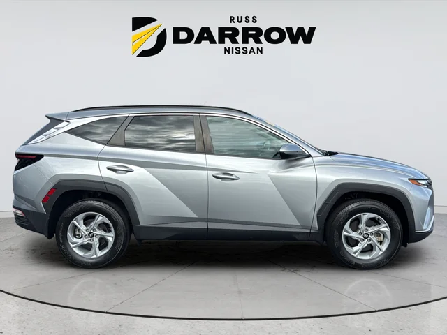 Used 2023 Silver Hyundai SEL image 6