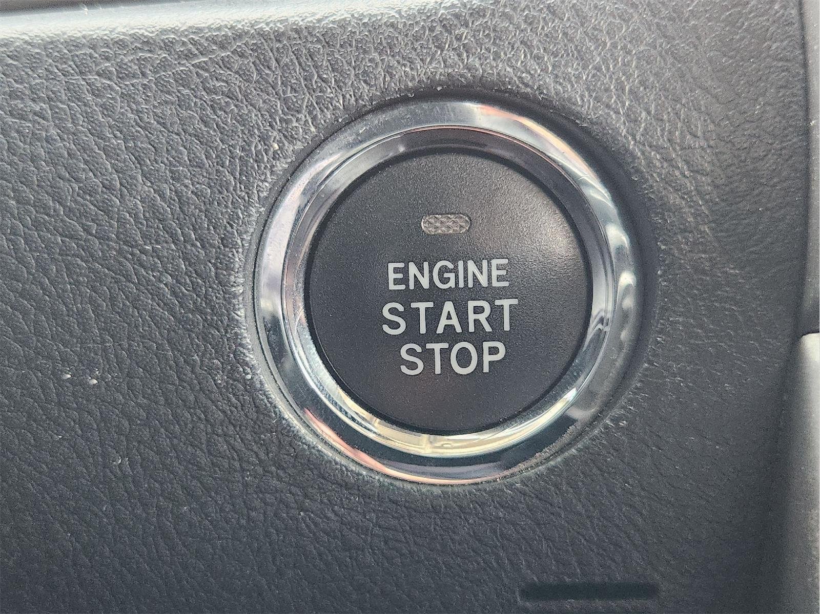 2018 Toyota 4Runner photo 22 of 34