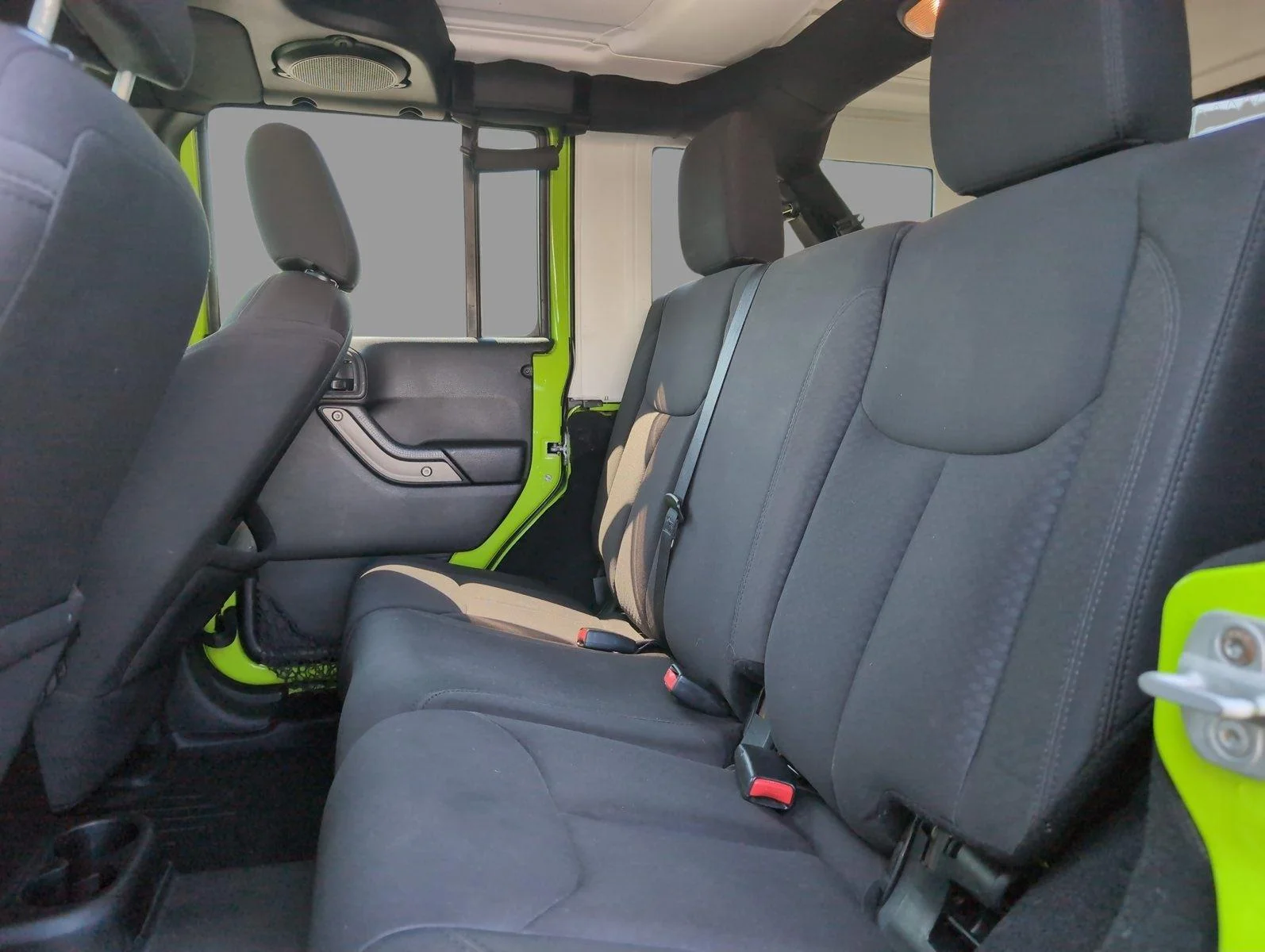 Used 2013 Gecko Pearl Jeep Sport image 35