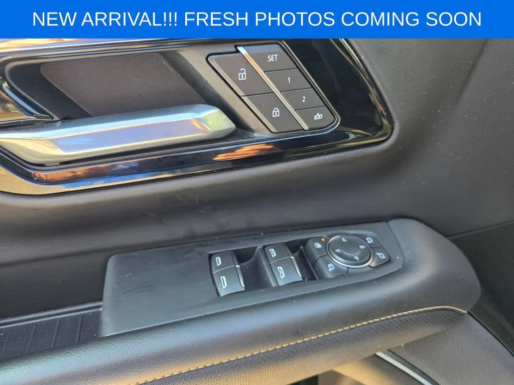 Used 2025 Sterling Gray Metallic Chevrolet Premier image 9