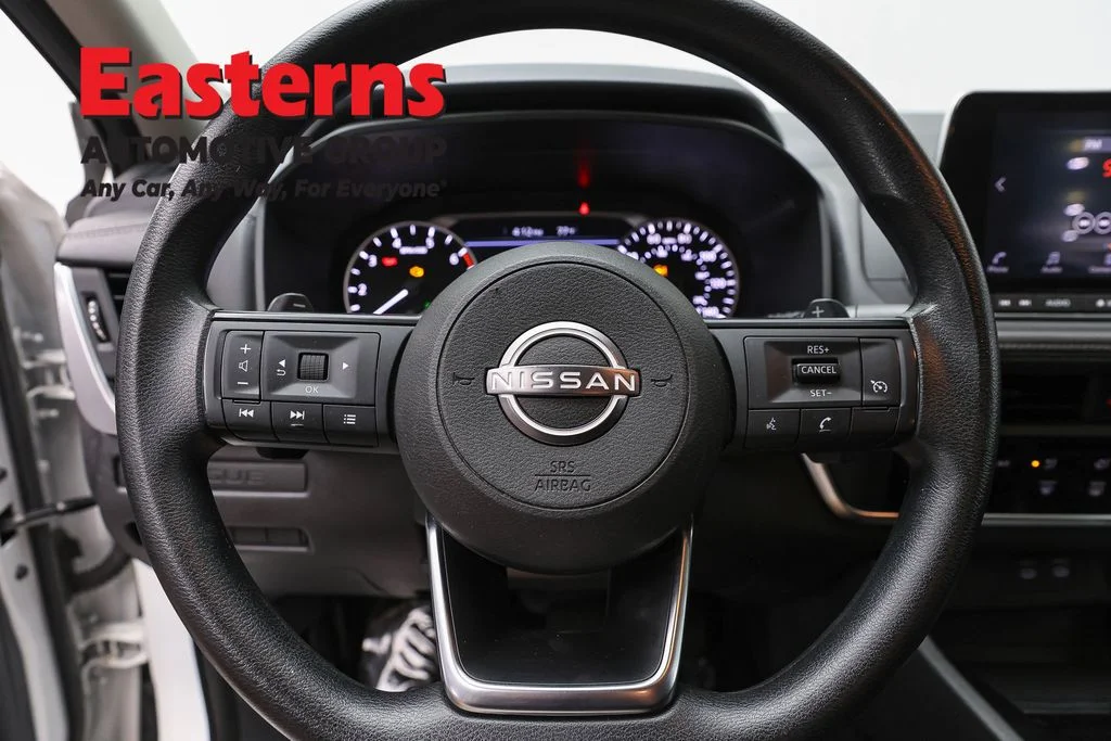 Used 2024 White Nissan S image 10