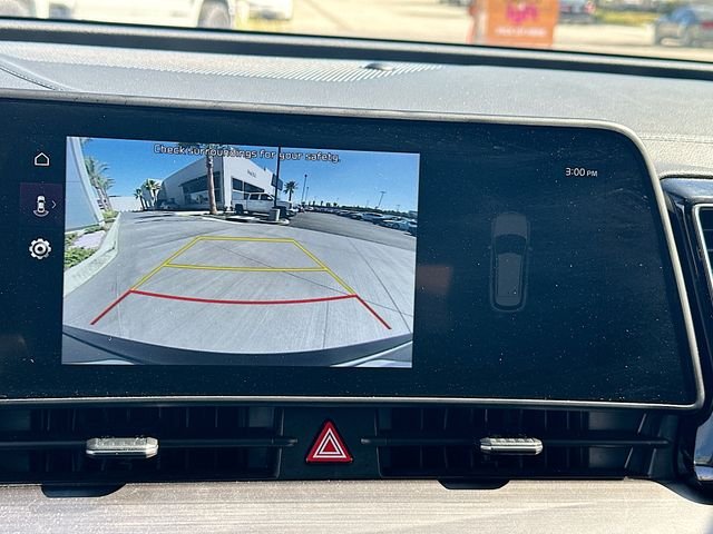 Certified Used 2024 Gray Kia EX image 14