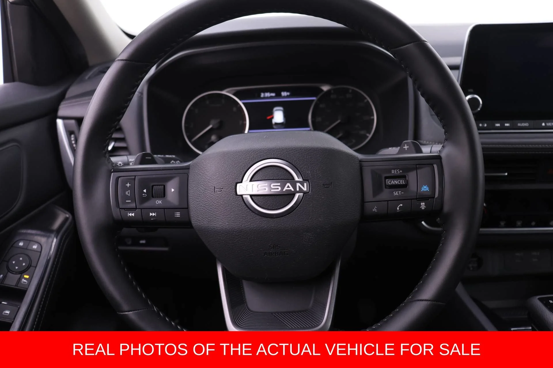 Used 2025 Gray Nissan SV image 13