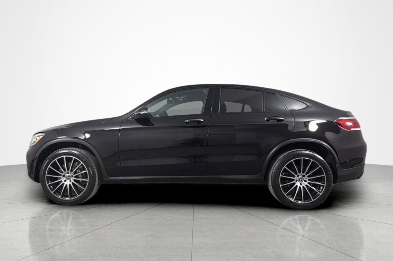 Certified Used 2023 Obsidian Black Metallic Mercedes-Benz GLC 300 image 2
